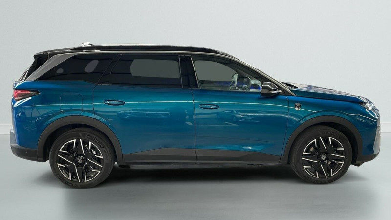 PEUGEOT 5008 HYBRID 145CH E-DCS6 GT