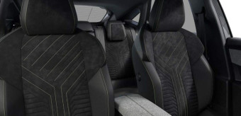 PEUGEOT 3008 HYBRID 136 E-DCS6 GT
