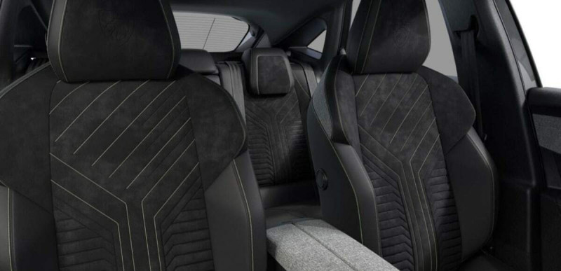 PEUGEOT 3008 HYBRID 136 E-DCS6 GT