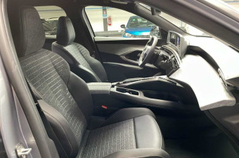PEUGEOT 3008 HYBRID 145 E-DCS6 ALLURE