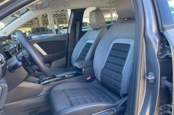 CITROEN C4 HYBRIDE 136 E-DCS6 PLUS