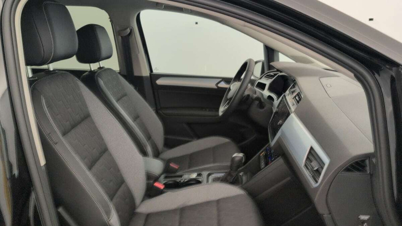 VOLKSWAGEN TOURAN 2.0 TDI 150 DSG7 7PL VW EDITION