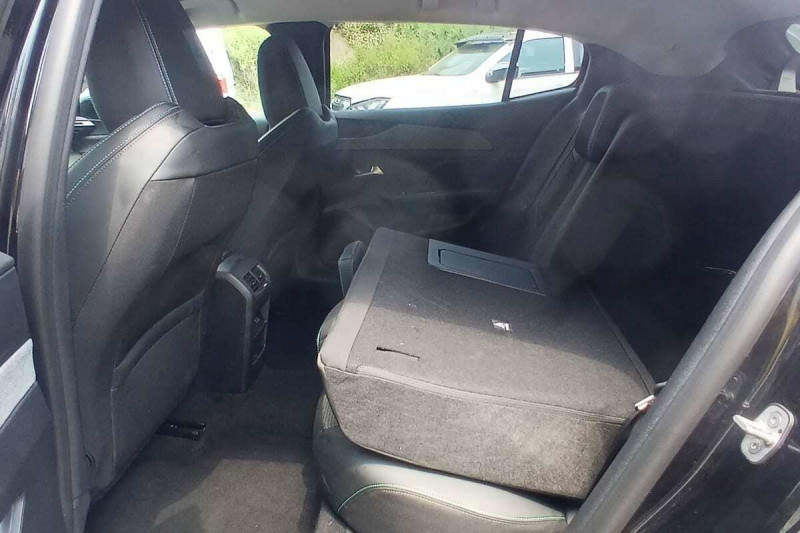 PEUGEOT 408 HYBRID 145 E-DCS6 ALLURE