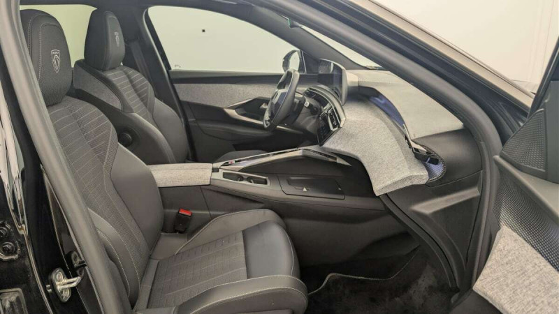 PEUGEOT 5008 HYBRID 145CH E-DCS6 GT