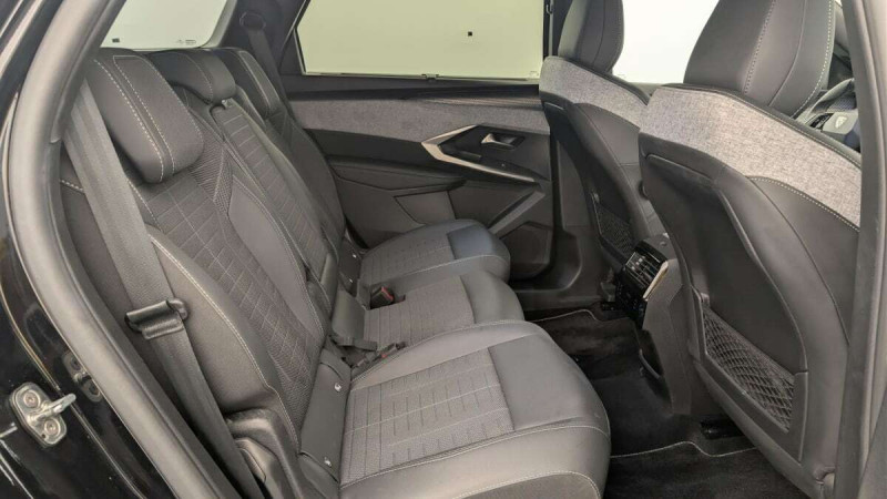 PEUGEOT 5008 HYBRID 145CH E-DCS6 GT