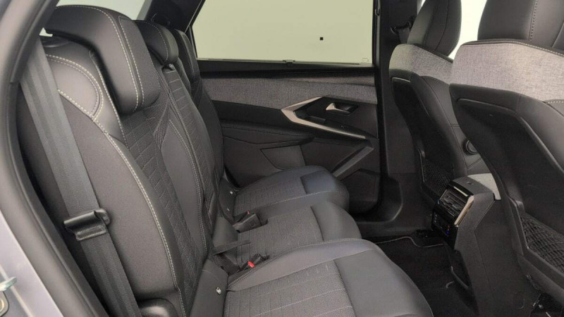 PEUGEOT 5008 HYBRID 145CH E-DCS6 GT