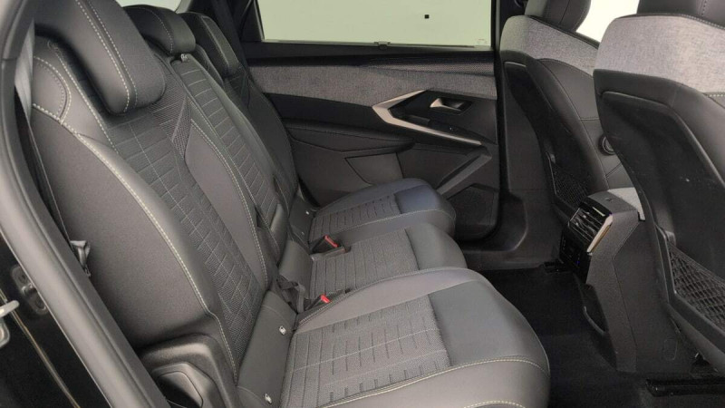 PEUGEOT 5008 HYBRID 145CH E-DCS6 GT