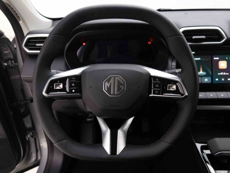 MG ZS HYBRID+ 194 LUXURY