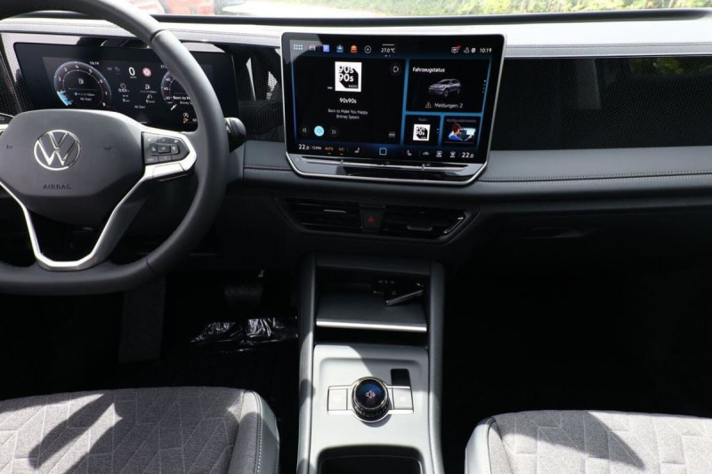 VOLKSWAGEN TIGUAN 130 DSG