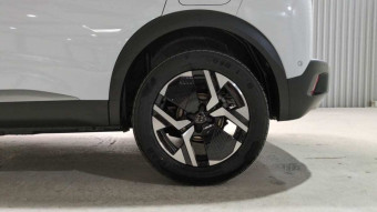 PEUGEOT 2008 HYBRID 145 E-DCS6 GT