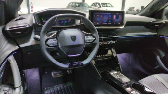 PEUGEOT 2008 HYBRID 145 E-DCS6 GT