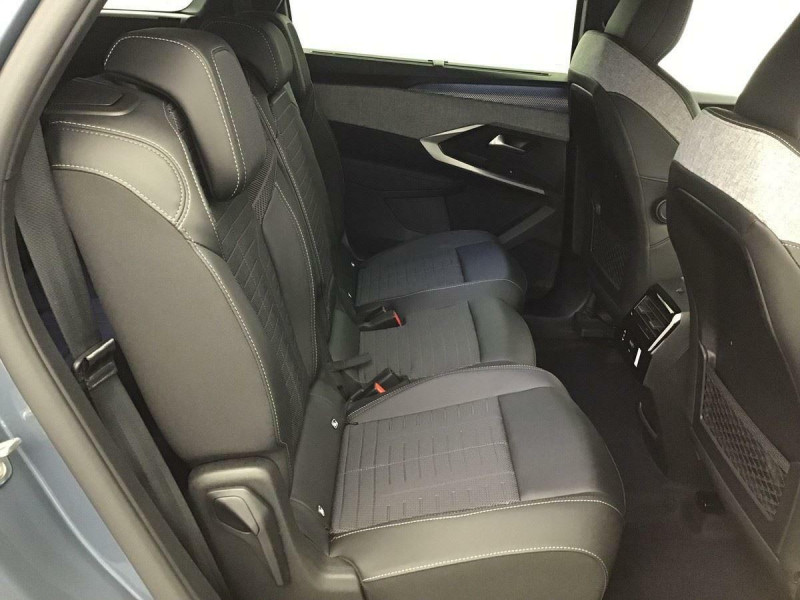 PEUGEOT 5008 GT 1.2 HYBRID 145