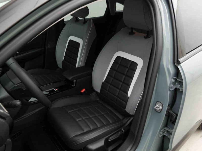 CITROEN C4 HYBRID 145 E-DCS6 MAX