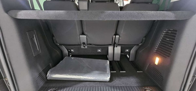 PEUGEOT TRAVELLER TRAVELLER M DIESEL 180 CH AUTOMATIQUE BUSINESS