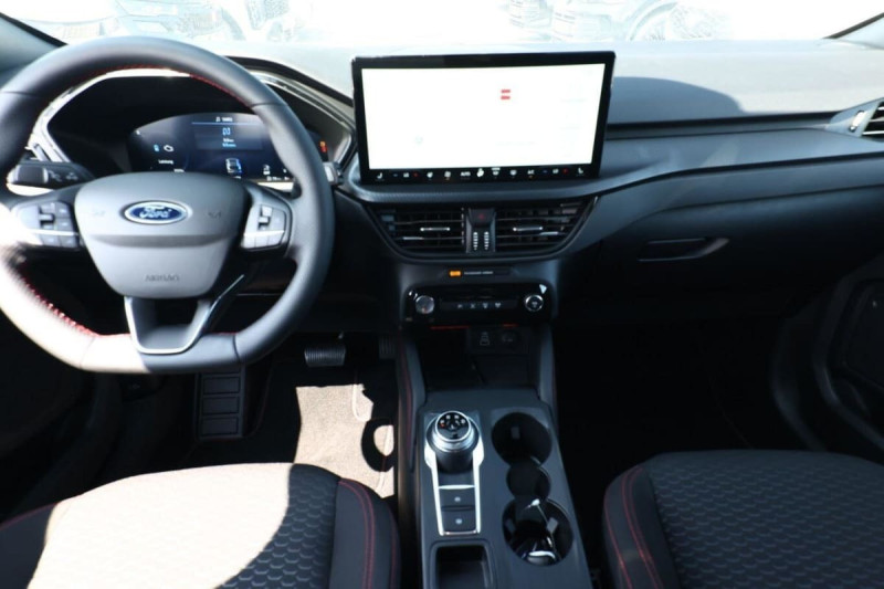 FORD KUGA 180 FHEV ST-LINE