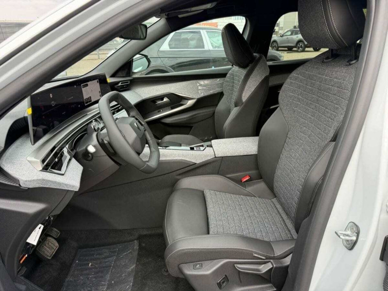 PEUGEOT 5008 HYBRID 145 ALLURE E-DCS6
