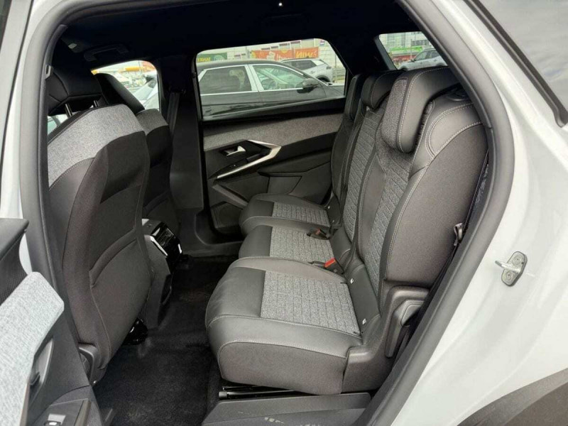 PEUGEOT 5008 HYBRID 145 ALLURE E-DCS6