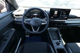 VOLKSWAGEN T-ROC 1.5 ETSI 150 DSG R-LINE