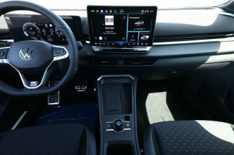 VOLKSWAGEN T-ROC 1.5 ETSI 150 DSG R-LINE