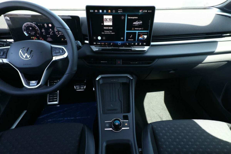 VOLKSWAGEN T-ROC 1.5 ETSI 150 DSG R-LINE