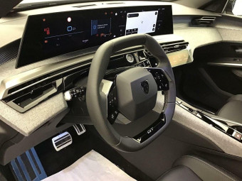 PEUGEOT 5008 GT 1.2 HYBRID 145