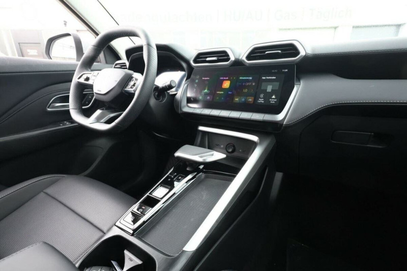 MG ZS HYBRID+ 197 LUXURY
