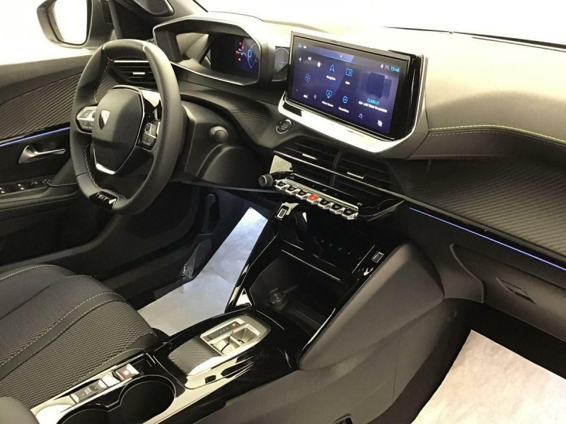 PEUGEOT 2008 HYBRID 145 GT 1.2 HYBRID 136