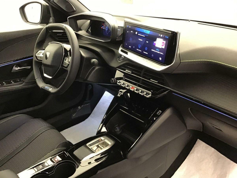 PEUGEOT 2008 HYBRID 145 GT 1.2 HYBRID 136