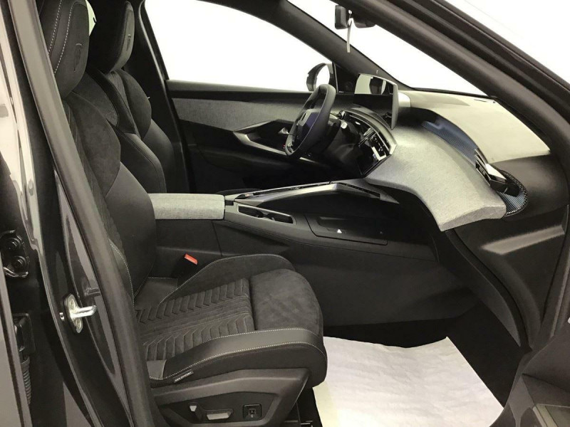 PEUGEOT 3008 HYBRID 145 E-DCS6 GT EXCLUSIVE