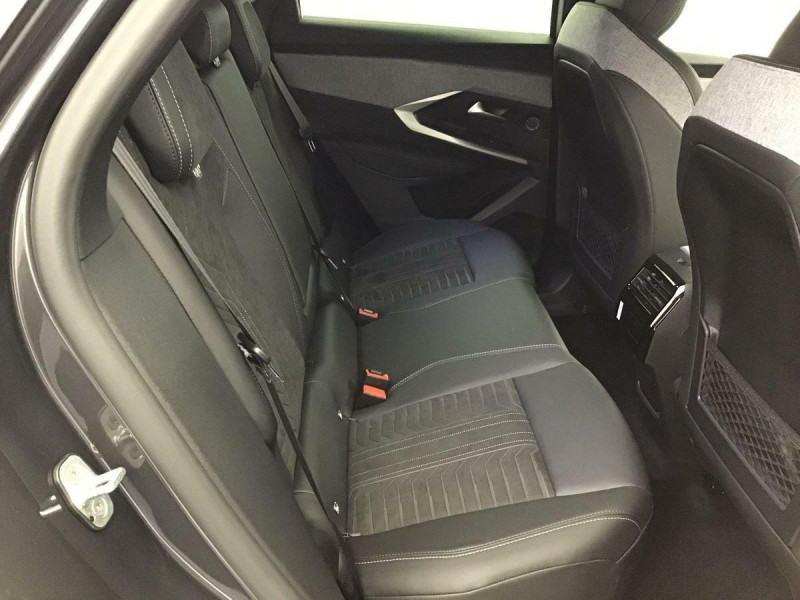 PEUGEOT 3008 HYBRID 145 E-DCS6 GT EXCLUSIVE