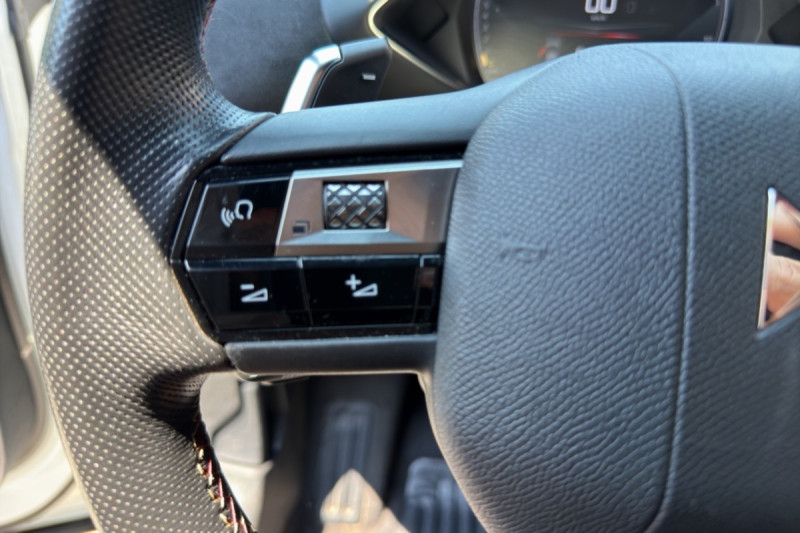 DS DS3 CROSSBACK 130 EAT8 PERFORMANCE LINE