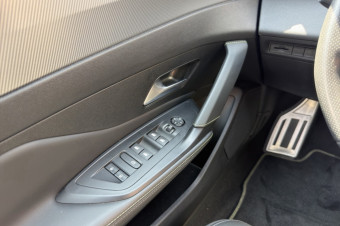PEUGEOT 308 1.5 BLUE HDI130 EAT8 GT ALCANTARA	