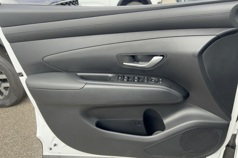 HYUNDAI TUCSON 1.6 T-GDI HEV 239 INITIA