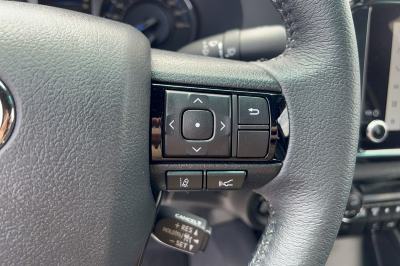 TOYOTA HILUX 2.8 204 BVA INVINCIBLE 4PL