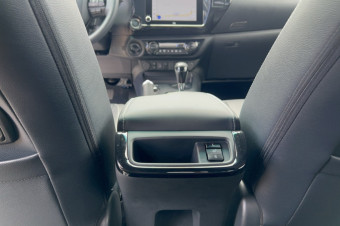 TOYOTA HILUX 2.8 204 BVA INVINCIBLE 4PL
