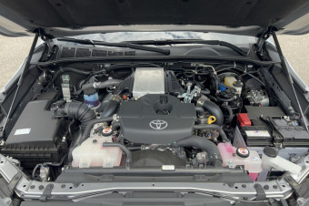 TOYOTA HILUX 2.8 204 BVA INVINCIBLE 4PL