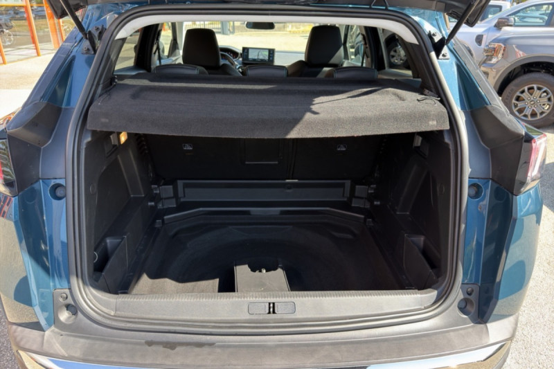 PEUGEOT 3008 1.5 BLUE HDI130 EAT8 ALLURE