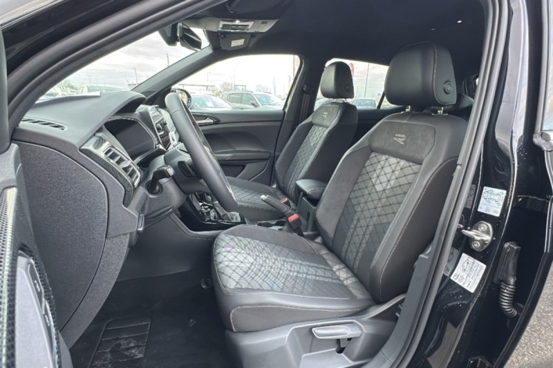 VOLKSWAGEN T-CROSS TSI 116 DSG7 R-LINE
