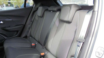 PEUGEOT 2008 HYBRID 145 E-DCS6 GT