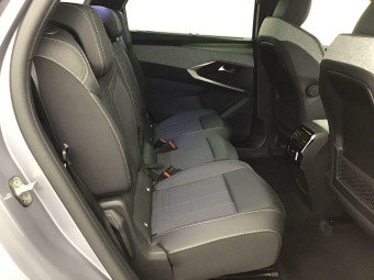 PEUGEOT 5008 GT 1.2 HYBRID 145