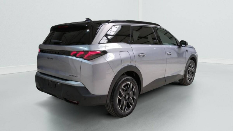 PEUGEOT 5008 HYBRID 145 E-DCS6 GT