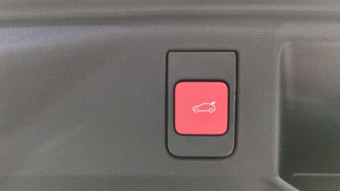 PEUGEOT 5008 HYBRID 145 GT E-DCS6