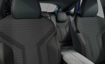 PEUGEOT 3008 HYBRID 145 ALLURE