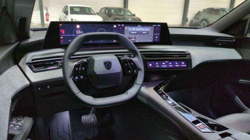 PEUGEOT 5008 HYBRID 145 CH E-DCS6 ALLURE