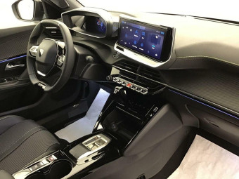 PEUGEOT 2008 HYBRID 145 GT 1.2 HYBRID 136