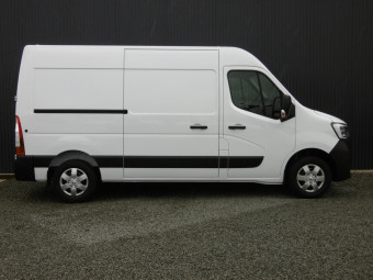 RENAULT MASTER L2H2 GRAND CONFORT 135 BLUE DCI