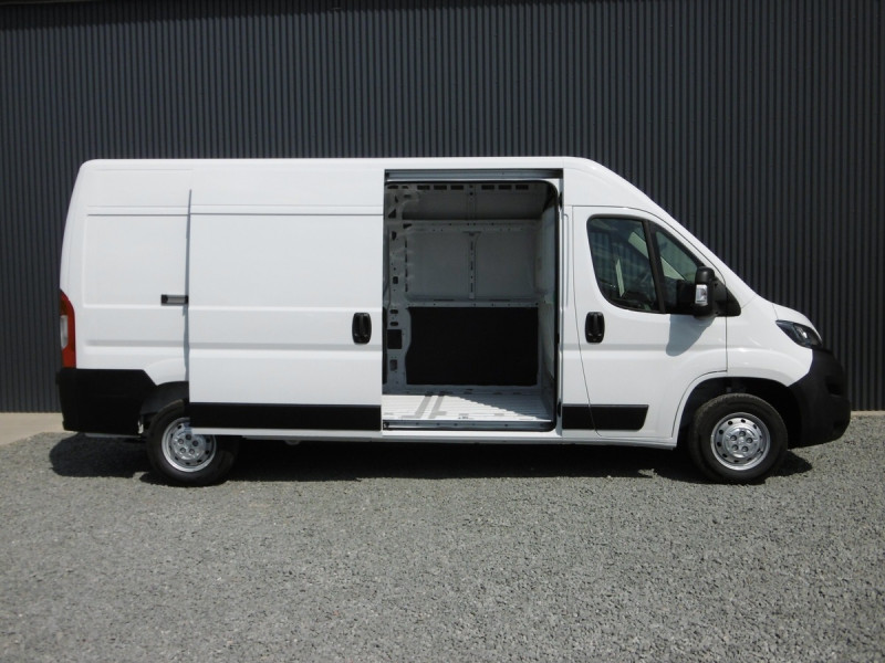 PEUGEOT BOXER FOURGON BASE 140 HDI