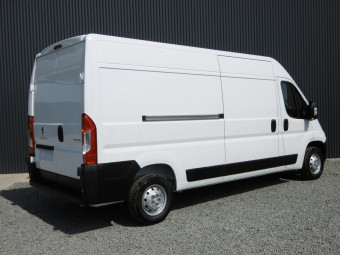 PEUGEOT BOXER FOURGON BASE 140 HDI