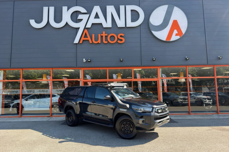 TOYOTA HILUX 2.8 204 INVINCIBLE BVM HARD-TOP