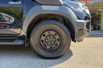 TOYOTA HILUX 2.8 204 INVINCIBLE BVM HARD-TOP